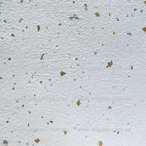 Momi White - 25.5cm x 36cm